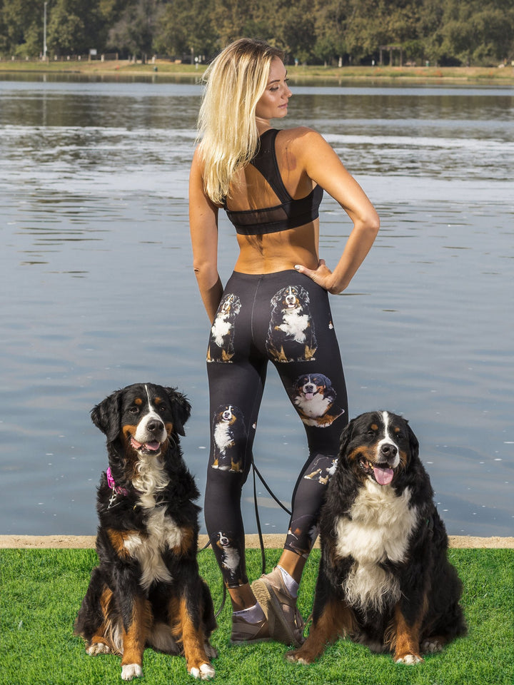Back view – Denimaxx Bernese Mountain Dog Leggings, sleek high-rise comfort.