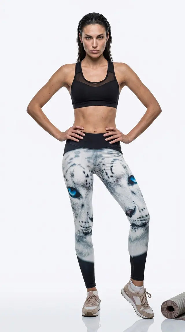 Blue-Eyed Leopard Print - Sports Leggings